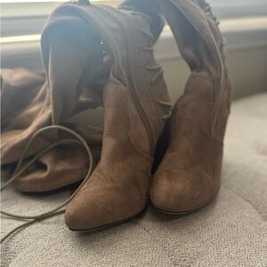 Stylish Brown Lace-Up Boots for Every Occasion